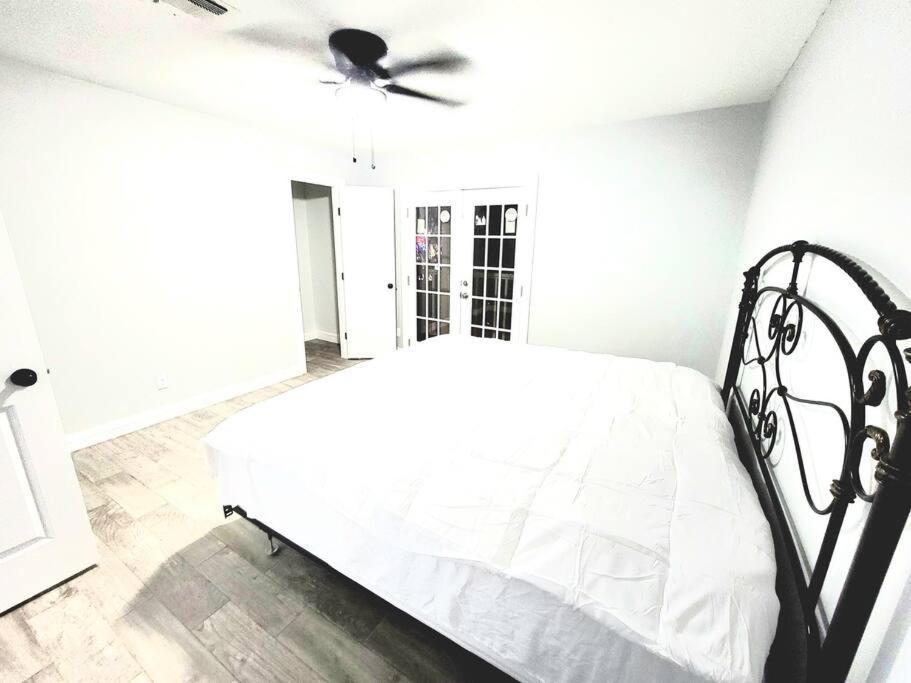 77072 New Remodeled Cute Townhome Sw Хюстън Екстериор снимка