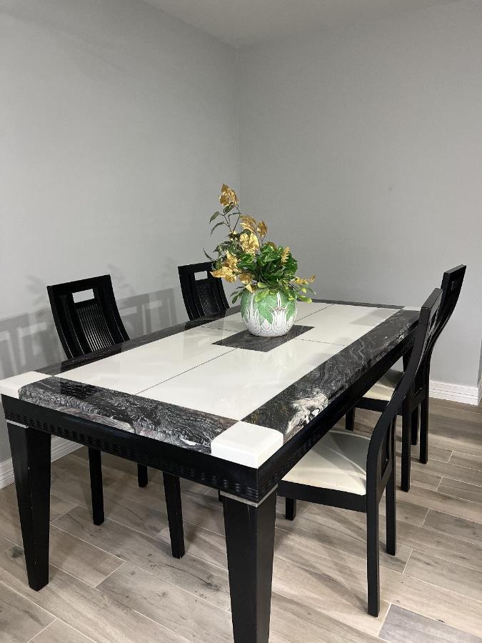 77072 New Remodeled Cute Townhome Sw Хюстън Екстериор снимка