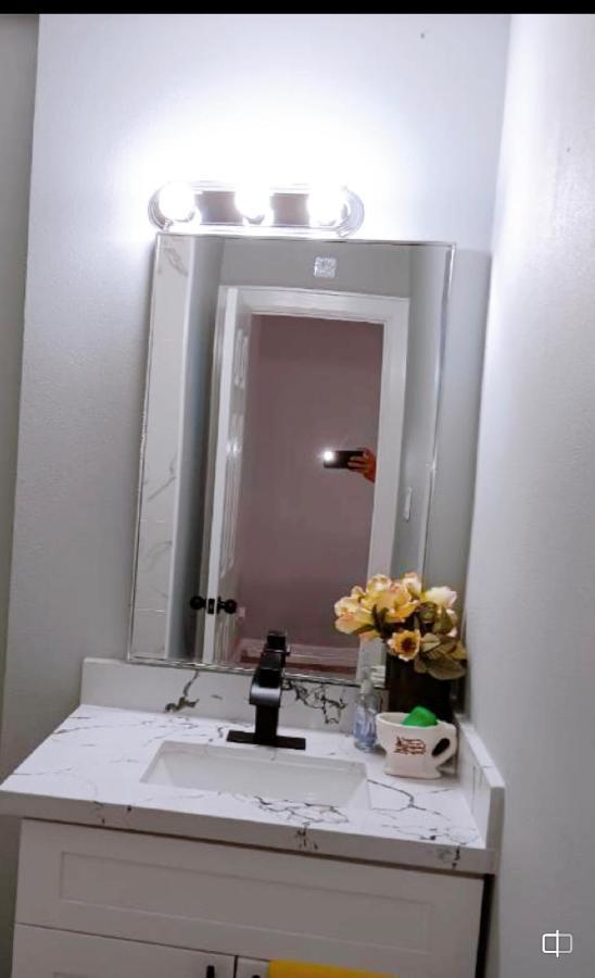 77072 New Remodeled Cute Townhome Sw Хюстън Екстериор снимка